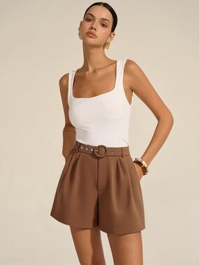 Commense Brown High-Waist Pleated Bermuda Shorts with Belt